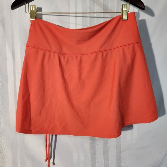 UPF50 +SIDE-TAB ORANGE CINCHED DRAWSTRING SKIRT - SHAPE SIZE LARGE - Picture 2 of 8
